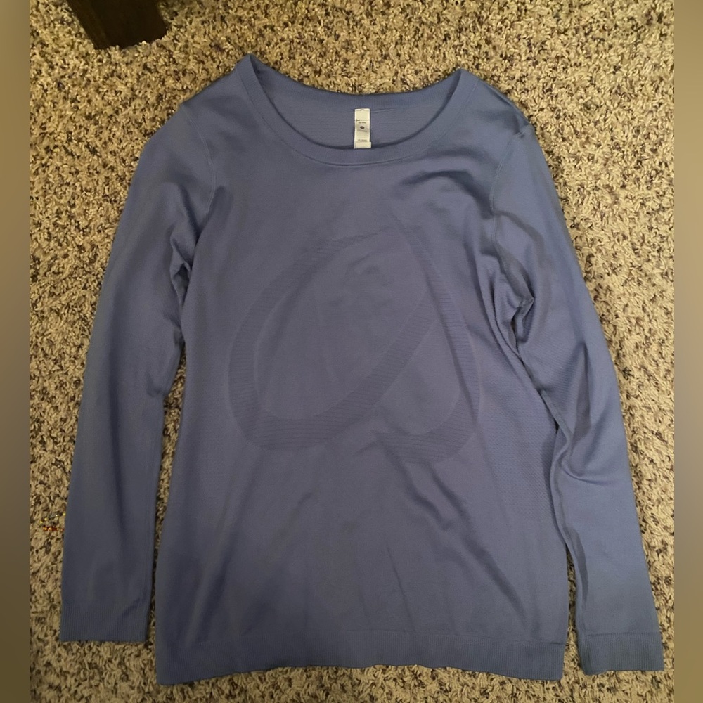 Women’s workout top. Lululemon dupe